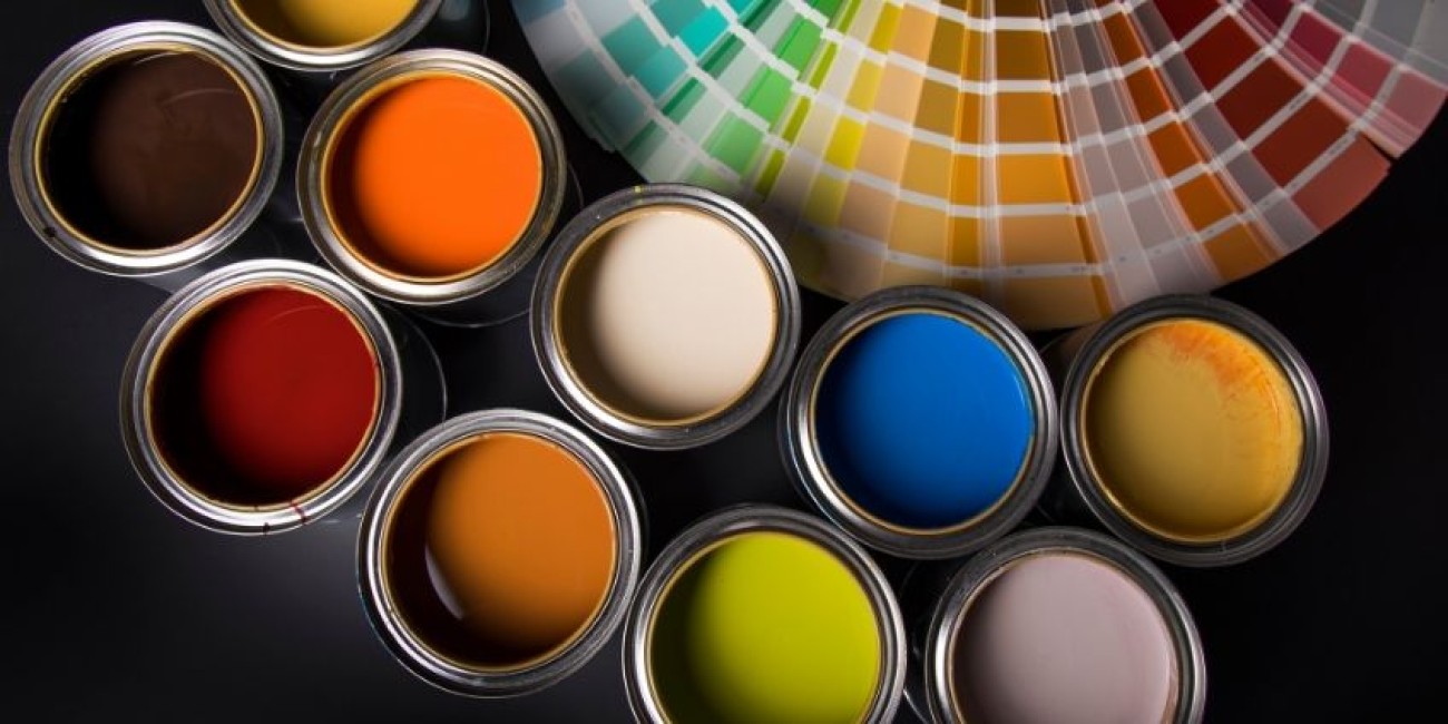 Water vs. Oil: Which Paint Base Is Best for You?