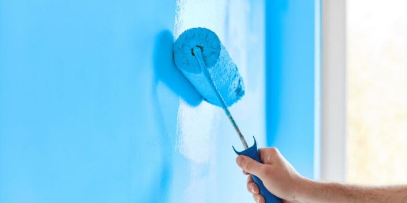 How To Use High-Gloss Paint on Your Walls